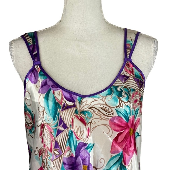 Vintage Addonna Purple Pink Floral Print Slip Rounded Neck Sits High On Thigh - Picture 6 of 8